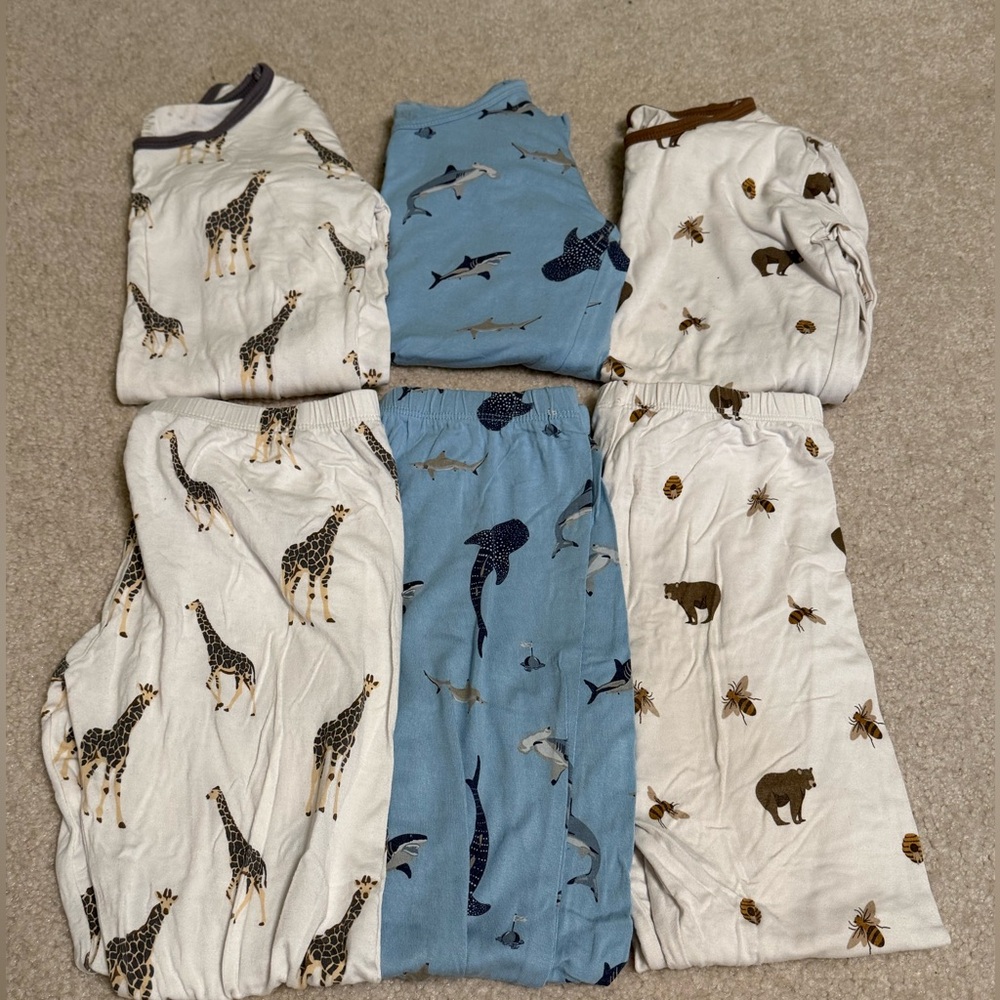 Bundle of 3 Kyte Baby Long sleeve pajamas/ size 6